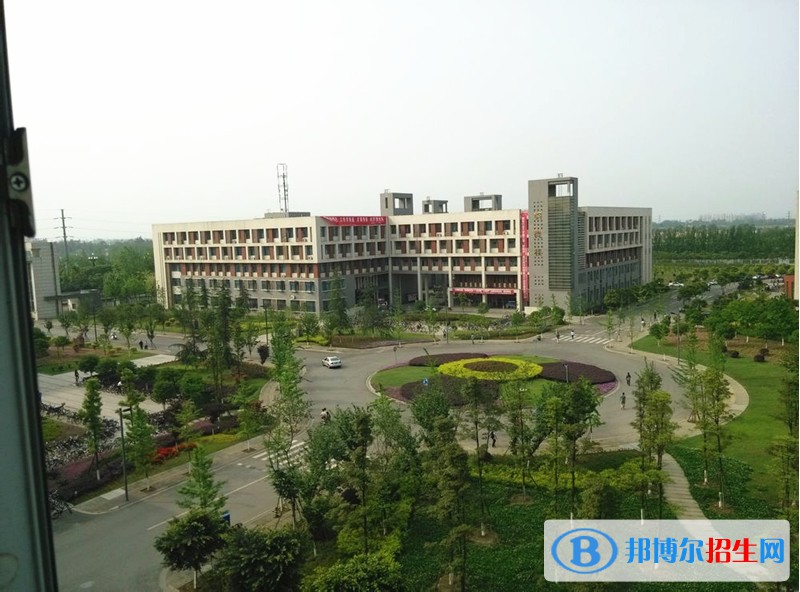 麻城木子店高級職業(yè)中學怎么樣、好不好