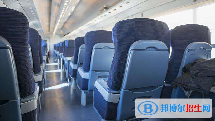 成都2020年鐵路學校較好的大專學
