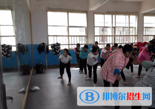 永豐職業(yè)中等專業(yè)學(xué)校2020年報(bào)名條件、招生要求、招生對象