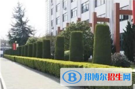 臨海豪情汽車工業(yè)學(xué)校2020年招生辦聯(lián)系電話