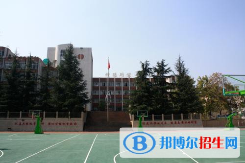 貴陽職工中等專業(yè)學校2020年報名條件、招生要求、招生對象
