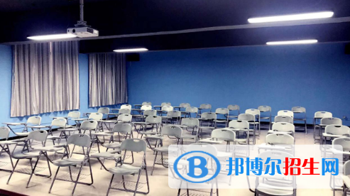 鶴壁科技中等專(zhuān)業(yè)學(xué)校2021年招生辦聯(lián)系電話(huà)