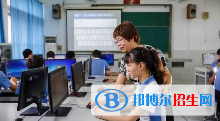 蘭州高新科技學(xué)校2020年學(xué)費(fèi)、收費(fèi)多少
