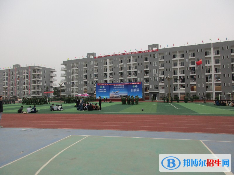 成都2020年300分能上鐵路學校嗎