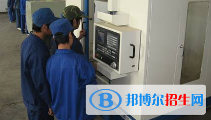 天水岷山技工學校2020年招生辦聯(lián)系電話