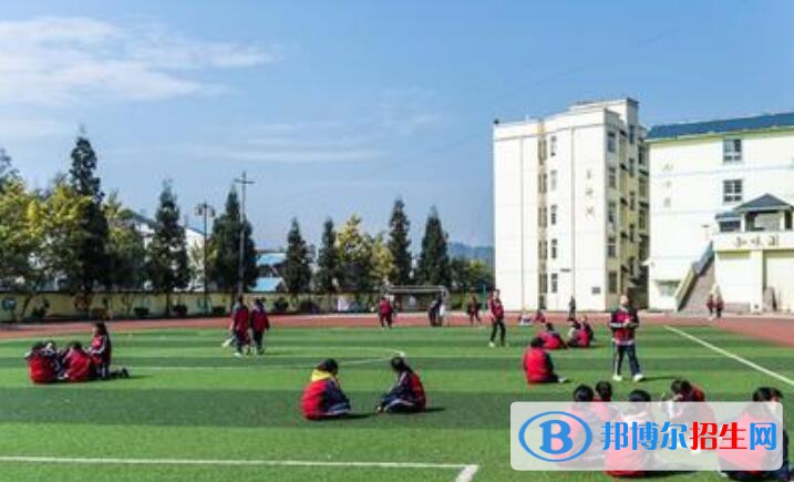 六盤水理工職業(yè)技術學校怎么樣、好不好