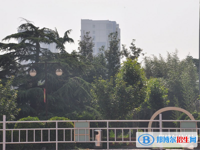 河北信息工程學(xué)校2020年報名條件、招生要求、招生對象