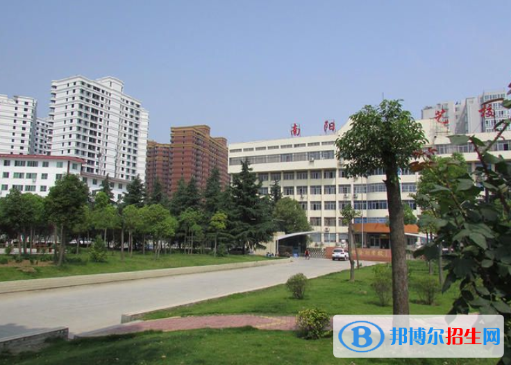 南陽文化藝術(shù)學(xué)校2021年報名條件、招生要求、招生對象
