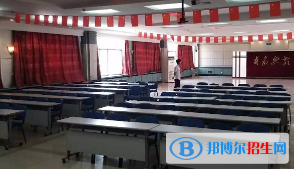 甘肅信息工程技術(shù)中等專業(yè)學(xué)校2020年學(xué)費(fèi)、收費(fèi)多少