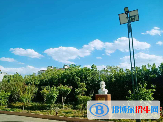 河南平頂山外國語學校網(wǎng)站網(wǎng)址