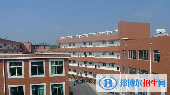 貴陽電子職業(yè)學(xué)校2020年報名條件、招生要求、招生對象