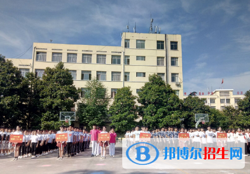 萍鄉(xiāng)工業(yè)中等專業(yè)學(xué)校2020年報名條件、招生要求、招生對象 