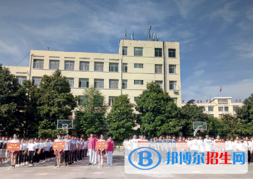 萍鄉(xiāng)工業(yè)中等專業(yè)學(xué)校怎么樣、好不好
