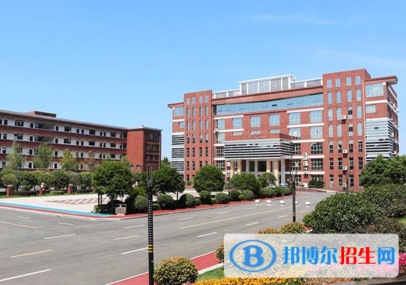 萍鄉(xiāng)衛(wèi)生學(xué)校2020年招生簡(jiǎn)章