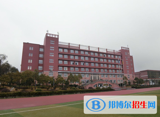 萍鄉(xiāng)衛(wèi)生學(xué)校2020年報名條件、招生要求、招生對象