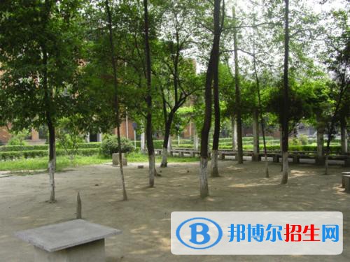 成都2020年初中生讀鐵路學校怎么樣
