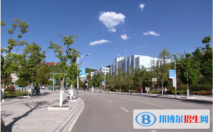 貴州盤(pán)州職業(yè)技術(shù)學(xué)校2020年報(bào)名條件、招生要求、招生對(duì)象