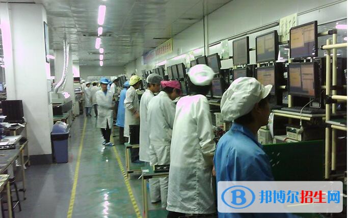 六盤水軍事技能職業(yè)學(xué)校2020年學(xué)費、收費多少