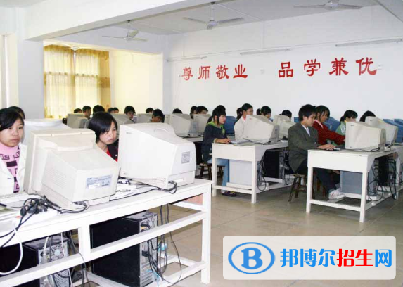 興國興旺職業(yè)技術學校2020年招生辦聯(lián)系電話