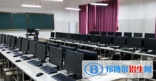 興業(yè)中等職業(yè)技術學校2020年報名條件、招生要求、招生對象 