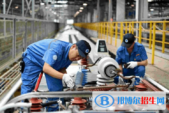 南昌2020年鐵路學(xué)校什么專(zhuān)業(yè)適合男生