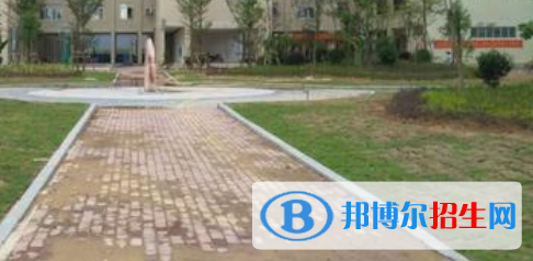 容縣衛(wèi)生學(xué)校2020年報(bào)名條件、招生要求、招生對象