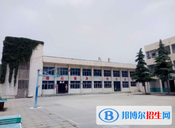 洛陽(yáng)中醫(yī)藥學(xué)校2021年報(bào)名條件、招生要求、招生對(duì)象