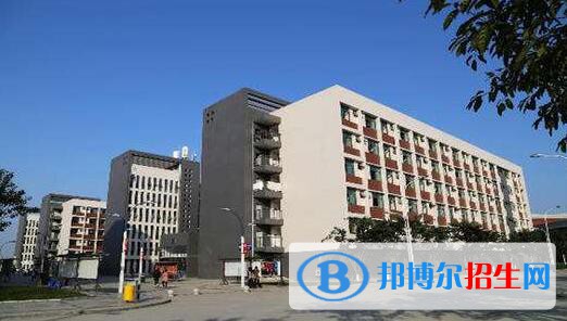仙桃金園職業(yè)高級中學2020年招生辦聯(lián)系電話