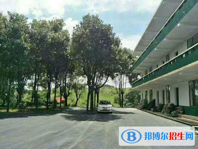 邵陽(yáng)騰爵職業(yè)中專學(xué)校2020年報(bào)名條件、招生要求、招生對(duì)象 
