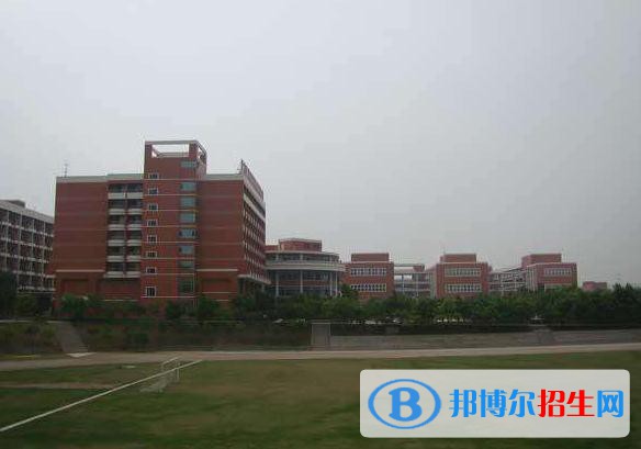 廣州2020年初中生可以學(xué)汽修學(xué)校嗎