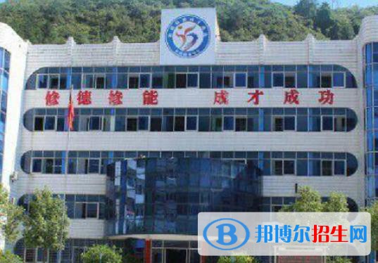?？德毥讨行膶W(xué)校2020年報(bào)名條件、招生要求、招生對(duì)象