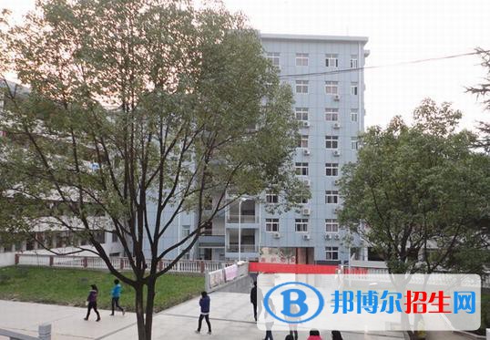 ?？德毥讨行膶W(xué)校2020年宿舍條件