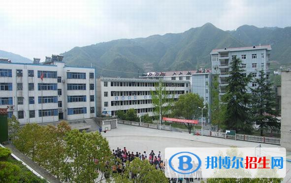 ?？德毥讨行膶W校2020年招生辦聯(lián)系電話