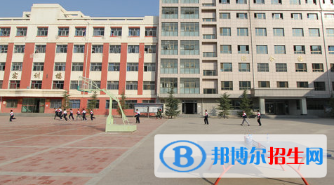 甘肅建筑材料工業(yè)學(xué)校2020年報名條件、招生要求、招生對象