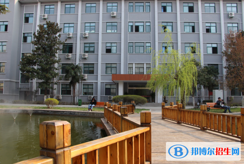 河南電子科技學(xué)校2021年報(bào)名條件、招生要求、招生對象