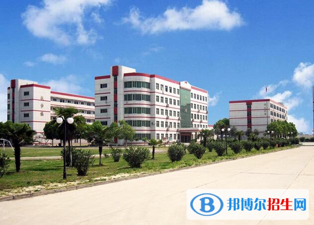 湖北科技工程技工學校2020年招生辦聯(lián)系電話