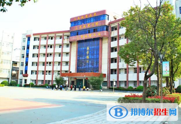 孝感工業(yè)學(xué)校2020年報(bào)名條件、招生要求、招生對(duì)象