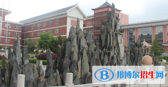 平?jīng)隼砉ぶ械葘?zhuān)業(yè)學(xué)校2020年招生辦聯(lián)系電話(huà)