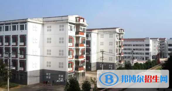 赤壁機(jī)電信息技術(shù)學(xué)校ss