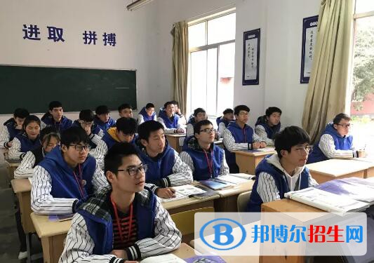 余姚姚江旅游學(xué)校2020年招辦聯(lián)系電話