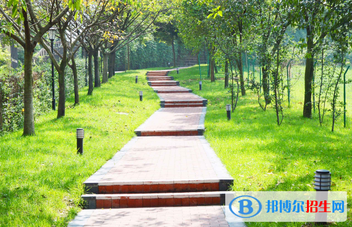 成都墨爾文學校
