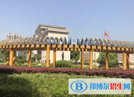 南昌第一中等專業(yè)學(xué)校2020年報(bào)名條件、招生要求、招生對(duì)象