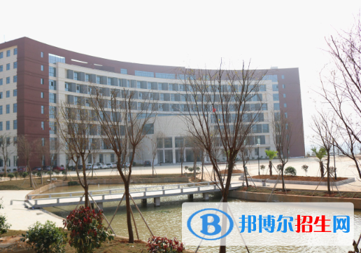 寧都技工學(xué)校2020年報名條件、招生要求、招生對象