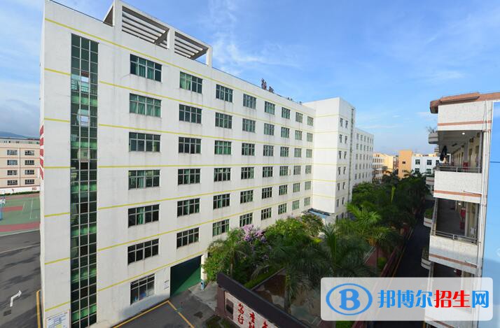 深圳寶山技工學(xué)校2020年報(bào)名條件、招生要求、招生對(duì)象