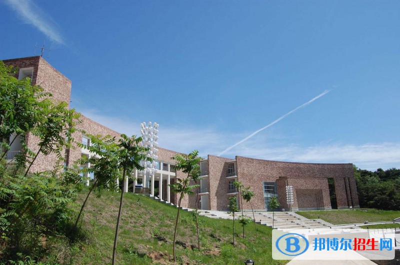 邵陽中南理工職業(yè)技術(shù)學(xué)校2020年招生辦聯(lián)系電話