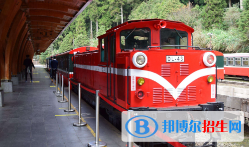 貴陽2020年初中生讀什么鐵路學校好