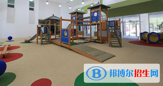 北京樂成國際學校高中部