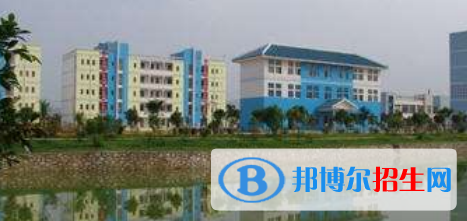 柳州鹿寨職業(yè)教育中心2020年招生簡(jiǎn)章