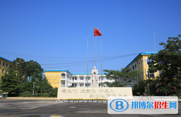 鄭州外資企業(yè)管理中等專(zhuān)業(yè)學(xué)校怎么樣、好不好
