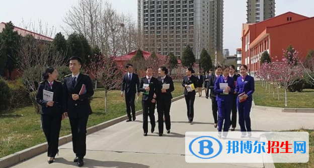 秦皇島渤?？萍贾械葘I(yè)學(xué)校